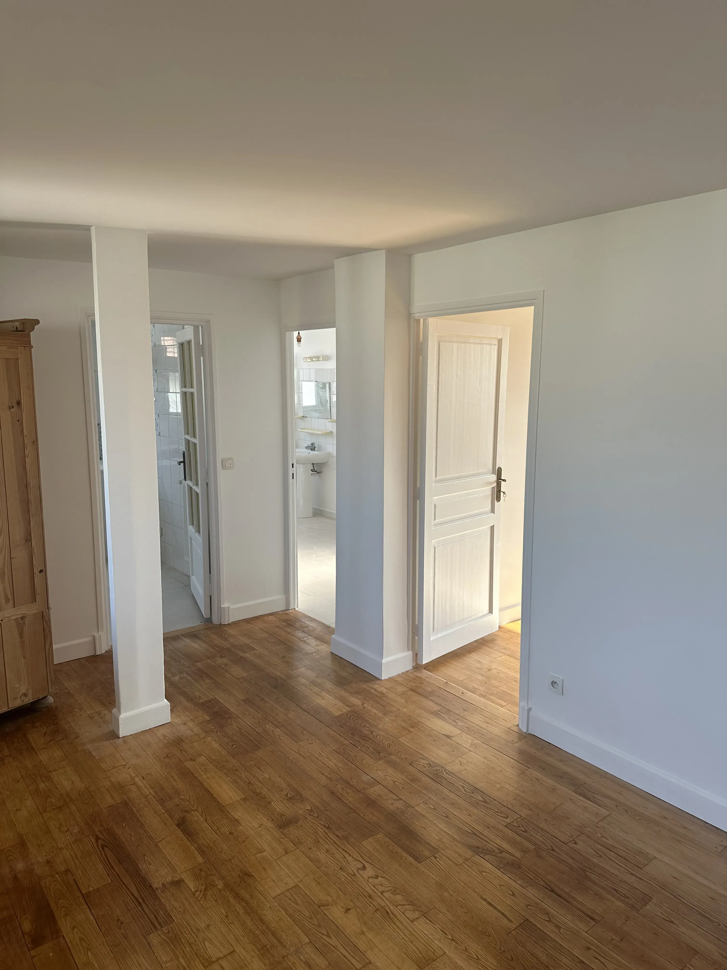 Peinture intérieure et pose de parquet à Bois-Colombes